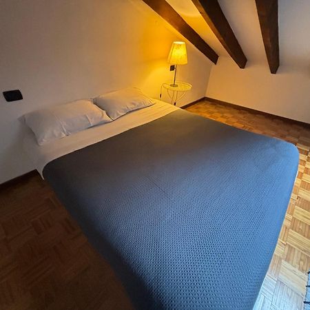 Appartamento La Casa Di Ale Lecco Esterno foto