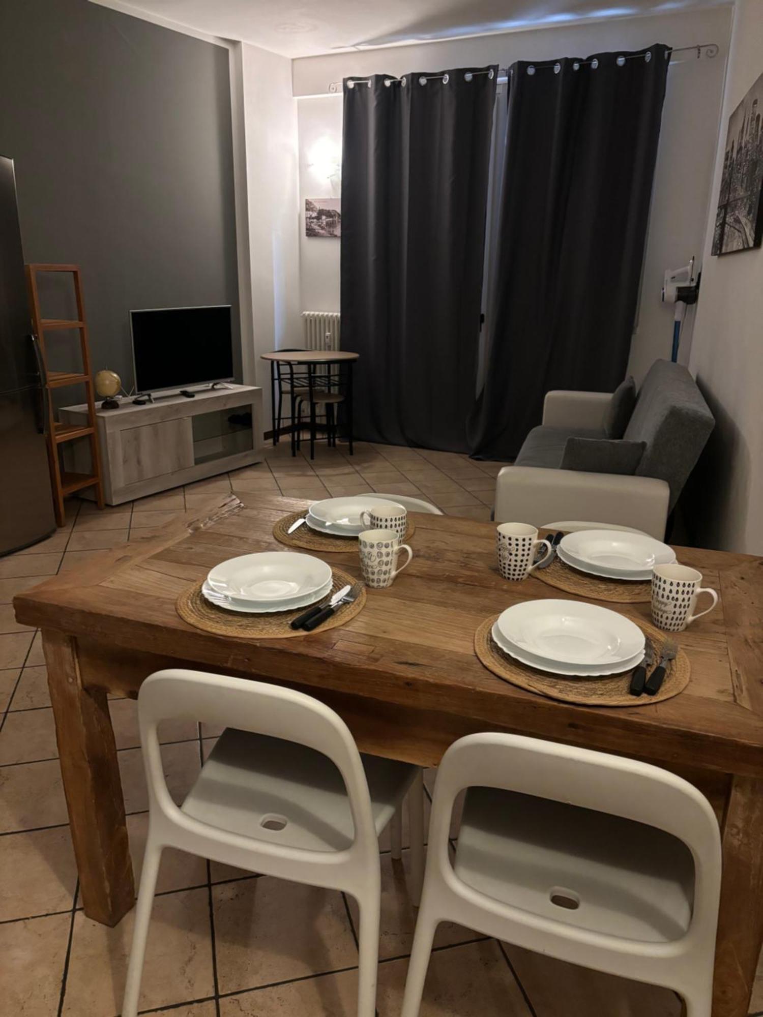 Appartamento La Casa Di Ale Lecco Esterno foto