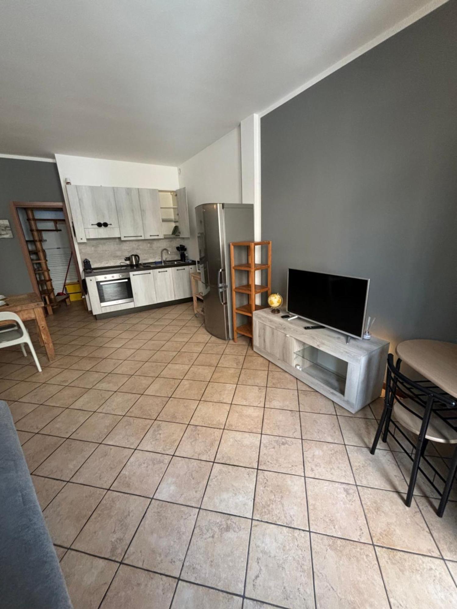 Appartamento La Casa Di Ale Lecco Esterno foto